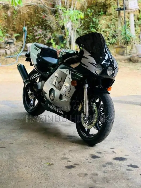 Honda CBR 2014 Motorbike (Used)