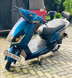 Yadea T5 2025 Motorbike Brand New