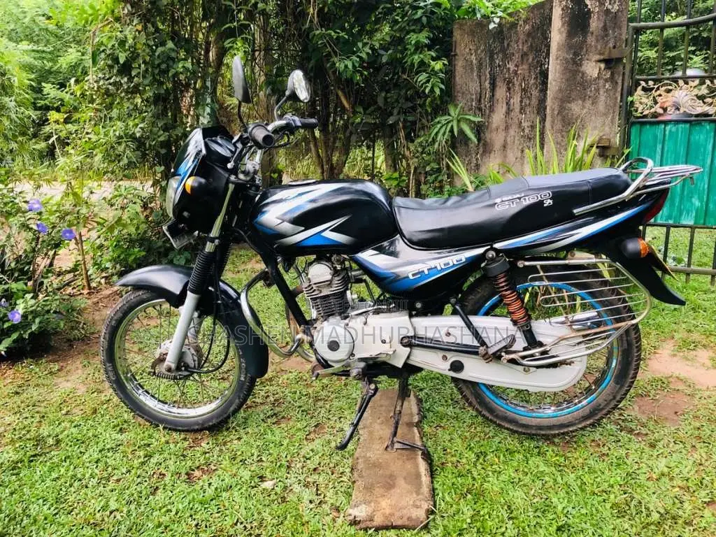 Bajaj CT-100 2015 Motorbike (Used)