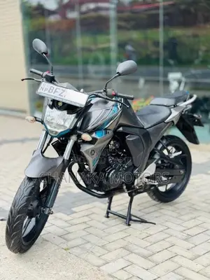 Yamaha FZ-S Version 2.0 2017 Motorbike (Used)