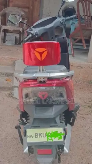 Yadea T5 2025 Motorbike (Used)