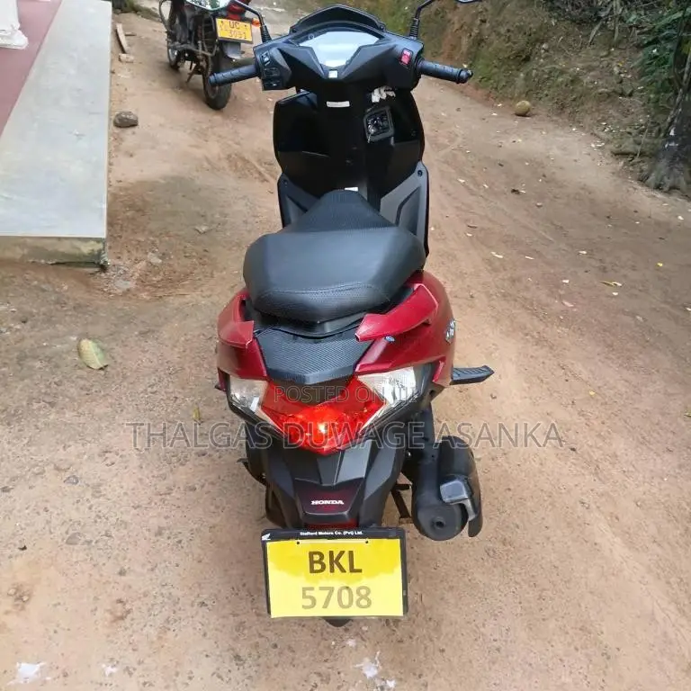 Honda Dio 2025 Motorbike (Used)