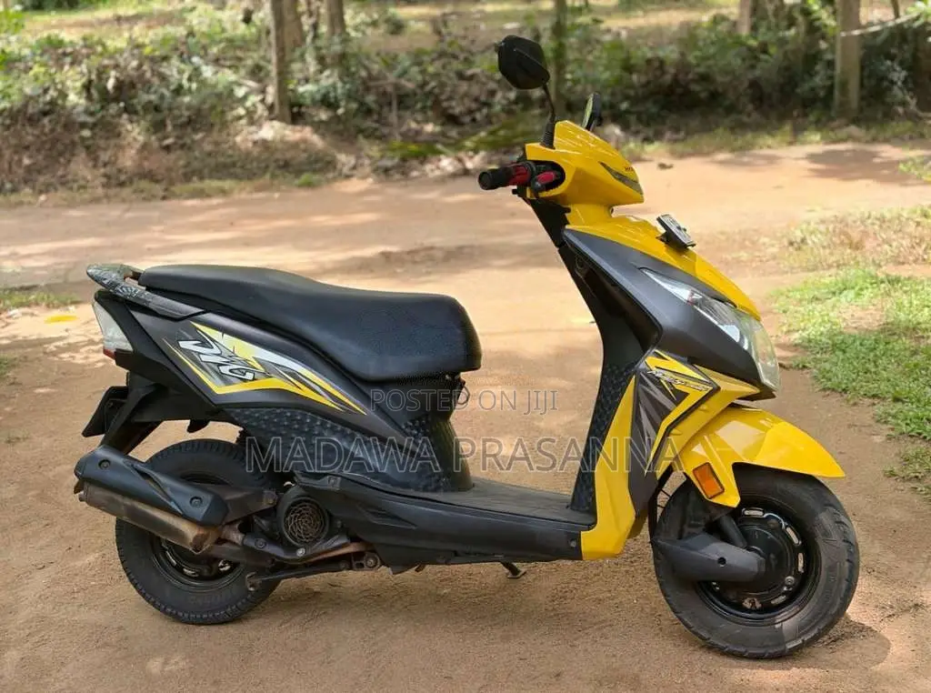 Honda Dio 2017 Motorbike (Used)