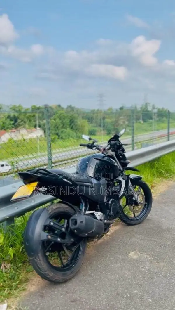 Yamaha FZ 2011 Motorbike (Used)