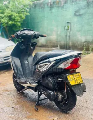 Honda Dio 2015 Motorbike (Used)