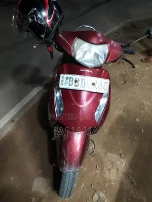Hero-Honda Activa 2015 Motorbike (Used)