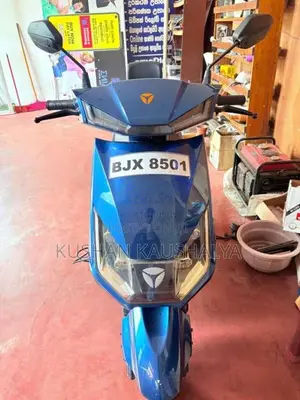 Yadea T5 2025 Motorbike (Used)