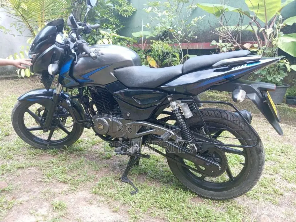 Bajaj Pulsar 180 2015 Motorbike (Used)