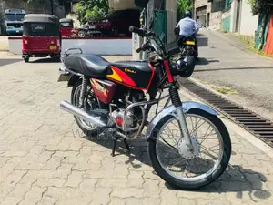 Bajaj Boxer 2000 Motorbike (Used)