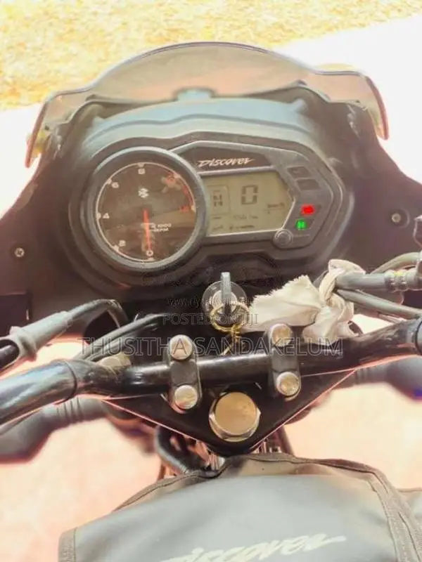 Bajaj Discover 2025 Motorbike (Used)