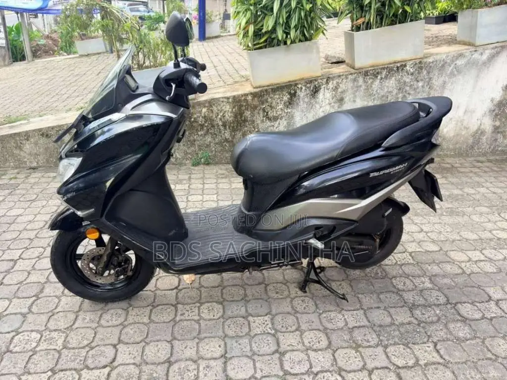 Suzuki Burgman 2019 Motorbike (Used)