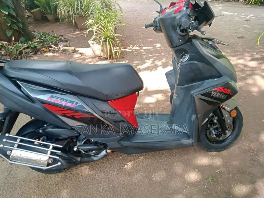 Yamaha ZR 2019 Motorbike (Used)
