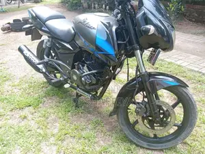 Bajaj Pulsar 180 2015 Motorbike (Used)