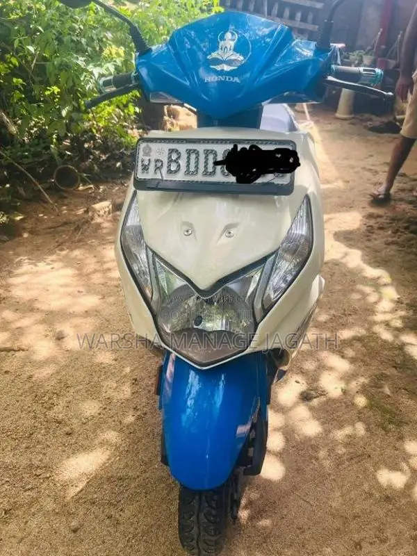 Honda Dio 2015 Motorbike (Used)
