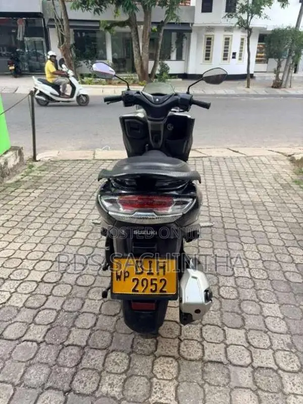 Suzuki Burgman 2019 Motorbike (Used)