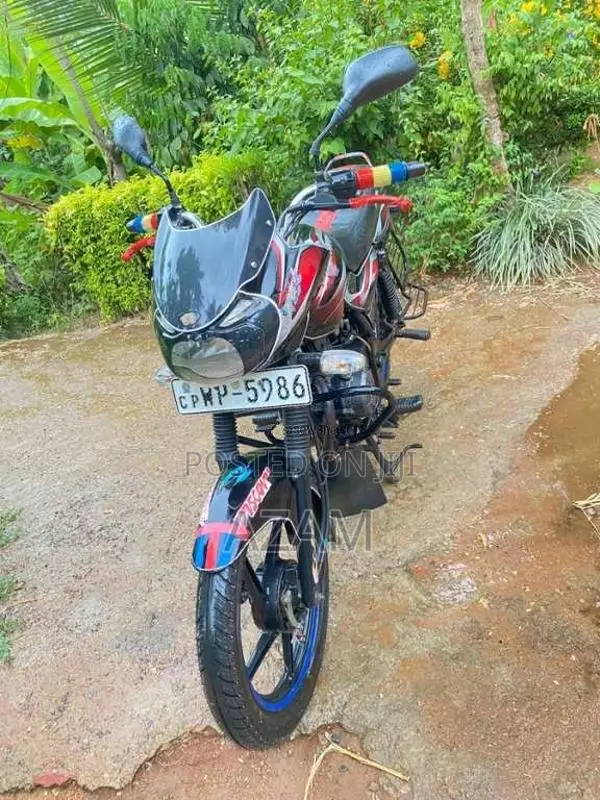 Bajaj Discover 2011 Motorbike (Used)