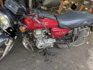 Bajaj Boxer 2000 Motorbike (Used)