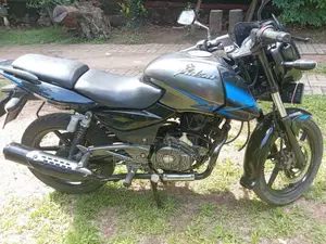 Bajaj Pulsar 180 2015 Motorbike (Used)
