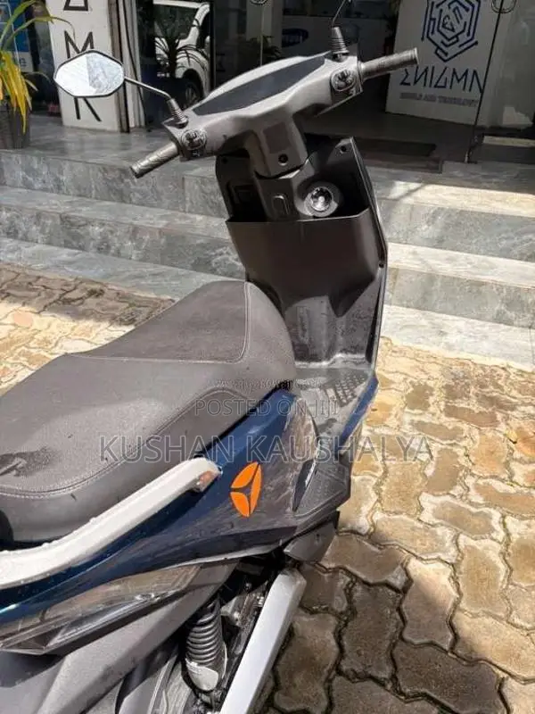 Yadea T5 2025 Motorbike (Used)