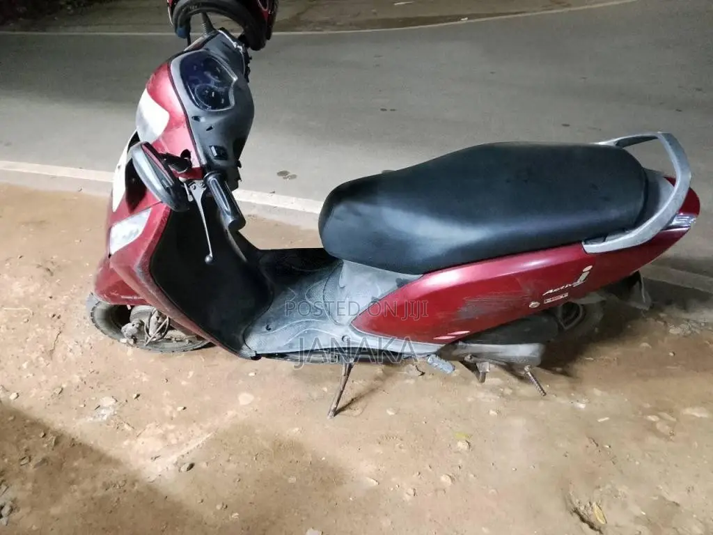 Hero-Honda Activa 2015 Motorbike (Used)
