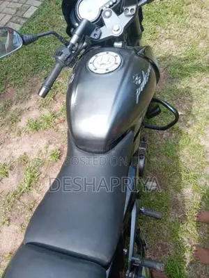 Bajaj Pulsar 180 2015 Motorbike (Used)