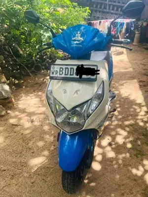 Honda Dio 2015 Motorbike (Used)