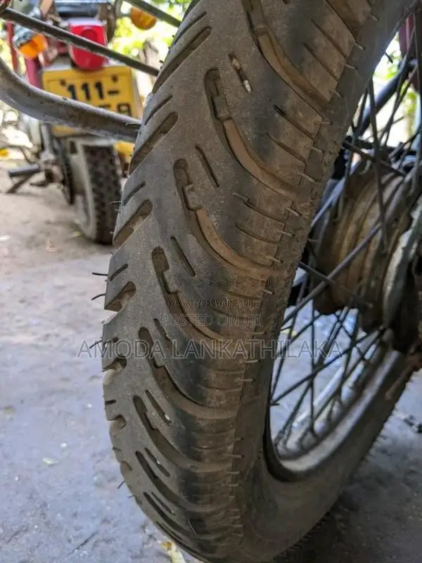 Bajaj Boxer 2000 Motorbike (Used)