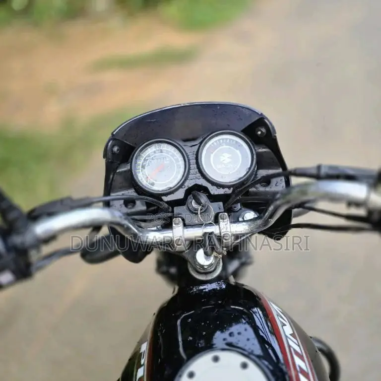 Bajaj Platina 2009 Motorbike (Used)
