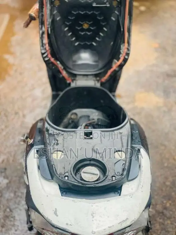 Honda Dio 2015 Motorbike (Used)
