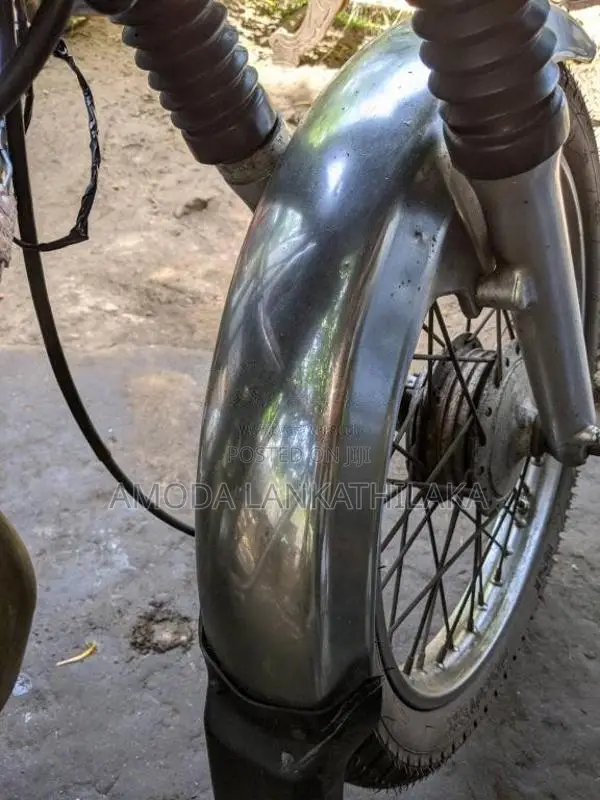 Bajaj Boxer 2000 Motorbike (Used)
