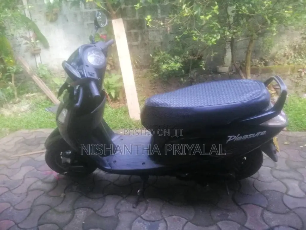 Hero Pleasure 2012 Motorbike (Used)