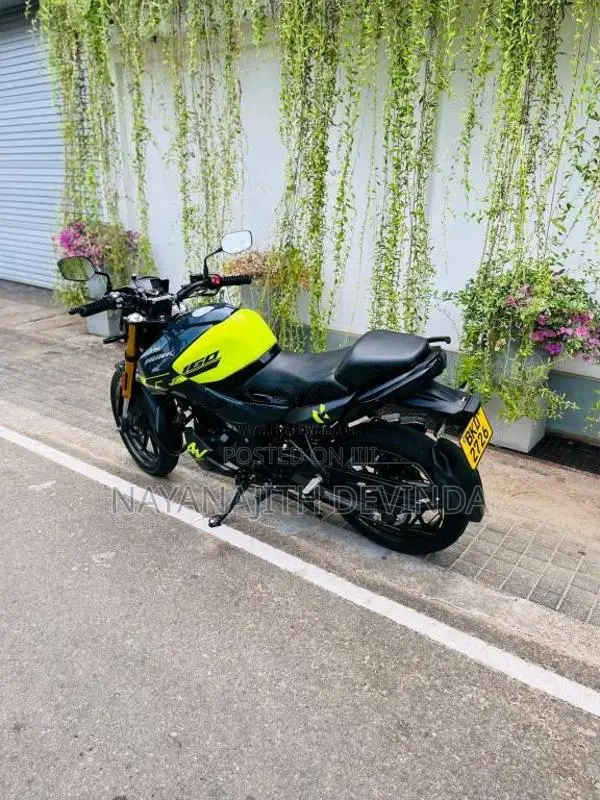 Hero Hunk 2026 Motorbike (Used)
