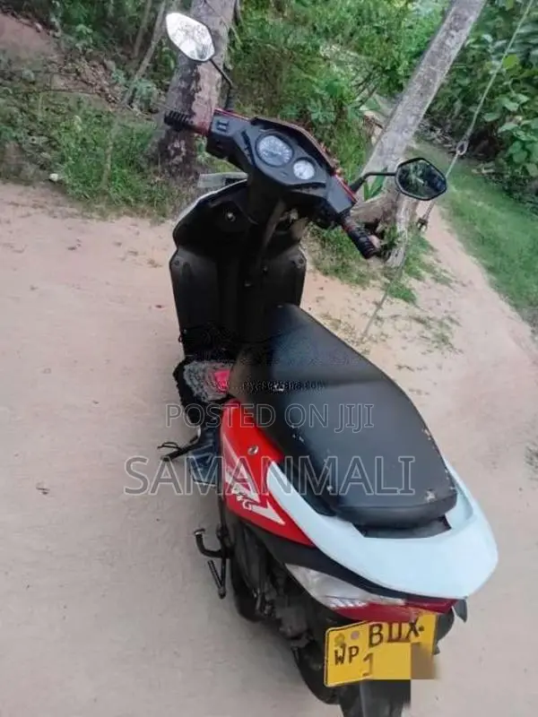 Honda Dio 2016 Motorbike (Used)