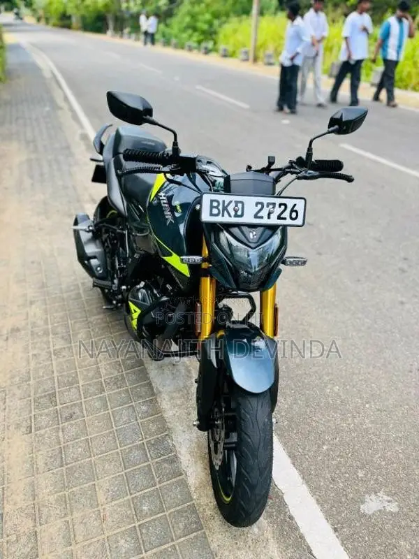 Hero Hunk 2026 Motorbike (Used)