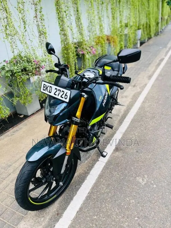 Hero Hunk 2026 Motorbike (Used)