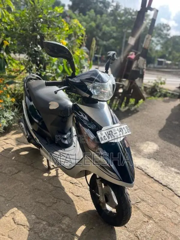 TVS Scooty Streak 2010 Motorbike (Used)