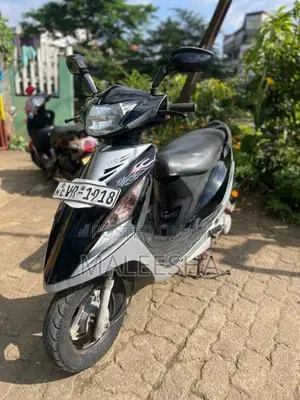 TVS Scooty Streak 2010 Motorbike (Used)