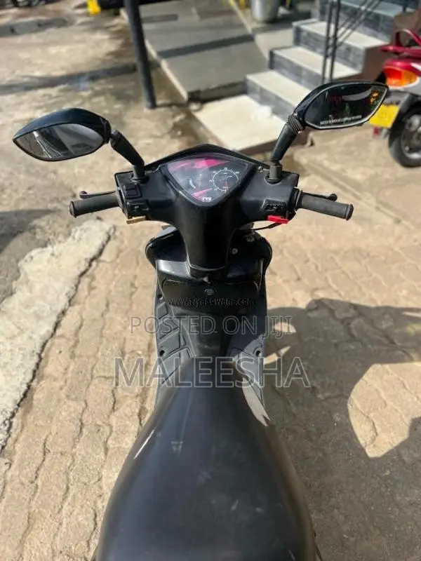 TVS Scooty Streak 2010 Motorbike (Used)