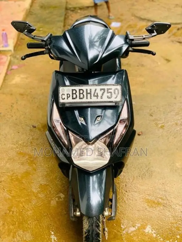 Honda Dio 2014 Motorbike (Used)