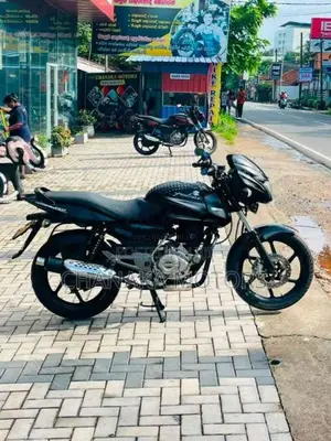 Bajaj Pulsar 150 2017 Motorbike (Used)