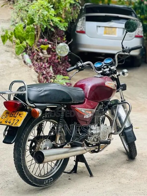Bajaj Boxer 2002 Motorbike (Used)