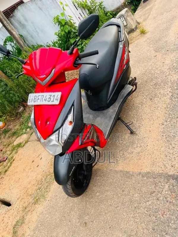 Honda Dio 2017 Motorbike (Used)