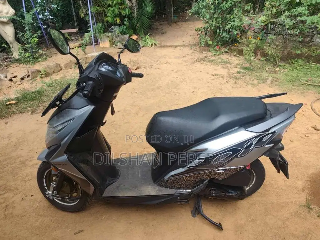 Honda Dio 2025 Motorbike (Used)