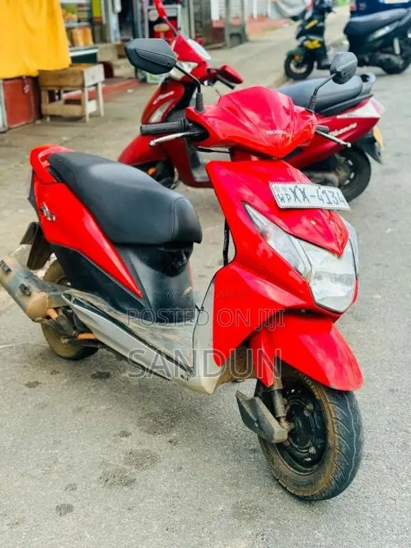 Honda DIO 2012 Motorbike (Used)