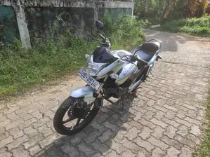 Hero Hunk 2008 Motorbike (Used)