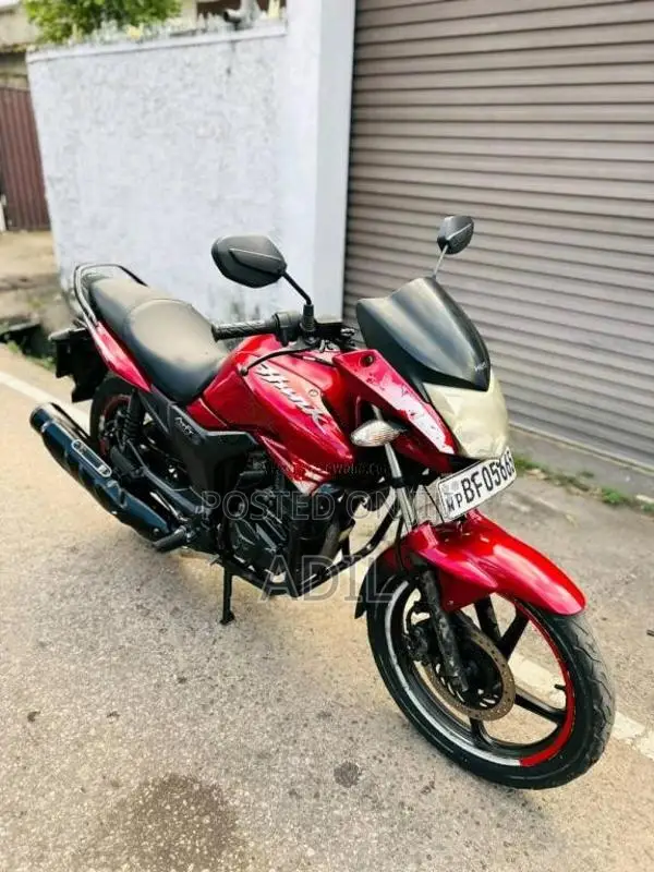 Hero Hunk 2017 Motorbike (Used)