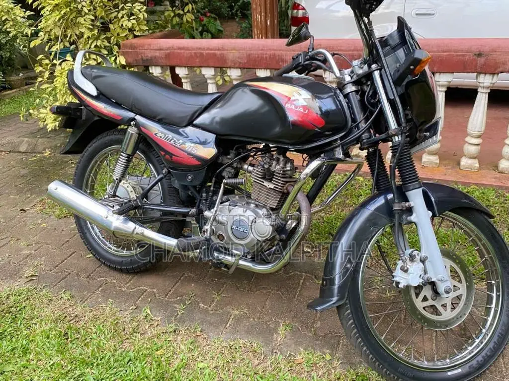 Bajaj Caliber 2004 Motorbike (Used)