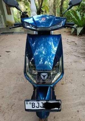Yadea T5 2024 Motorbike (Used)