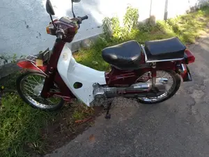 Honda Super Cub Custom 2005 Motorbike (Used)