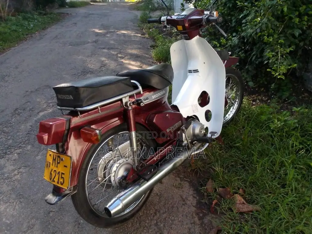 Honda Super Cub Custom 2005 Motorbike (Used)